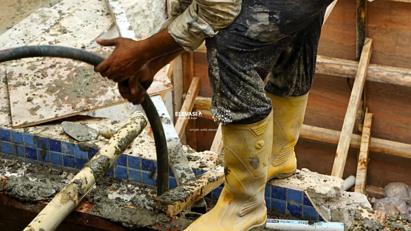 Concrete Vibrator Operation